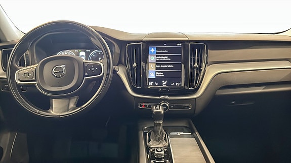 Volvo XC60 4 of 5