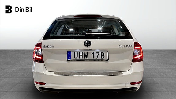Skoda Octavia 5 of 5