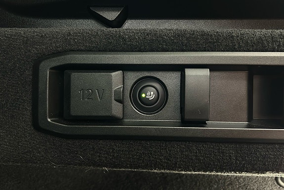 BMW i5 16 of 27