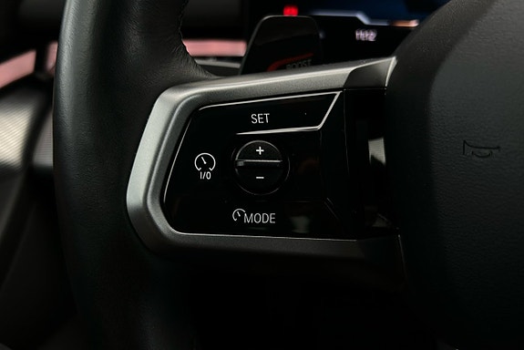 BMW i5 24 of 27