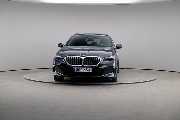 BMW i5 3 of 27