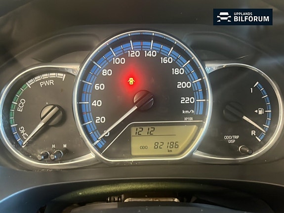 Toyota Yaris 10 of 17