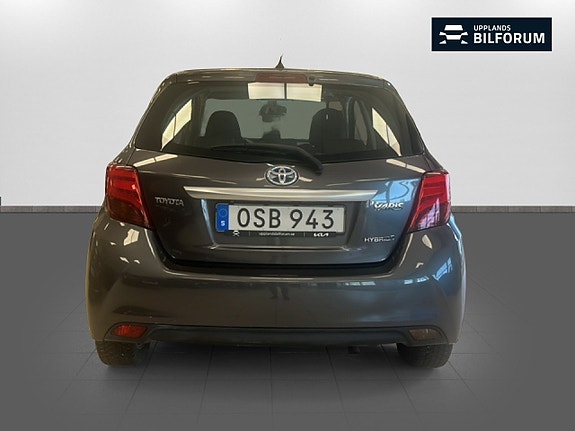 Toyota Yaris 5 of 5