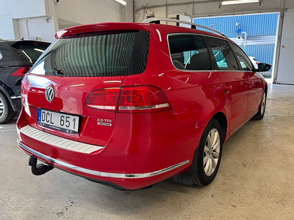 Volkswagen Passat 7 of 26