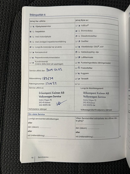 Volkswagen Passat 23 of 26