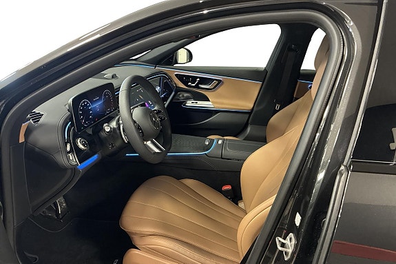 Mercedes-Benz E300 e 8 of 13