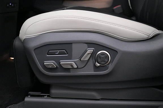 Kia EV9 12 of 27