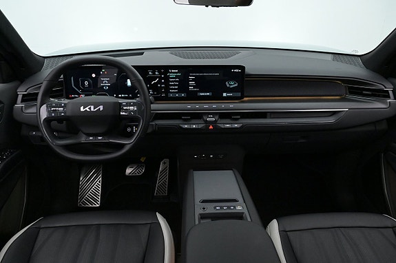 Kia EV9 6 of 27