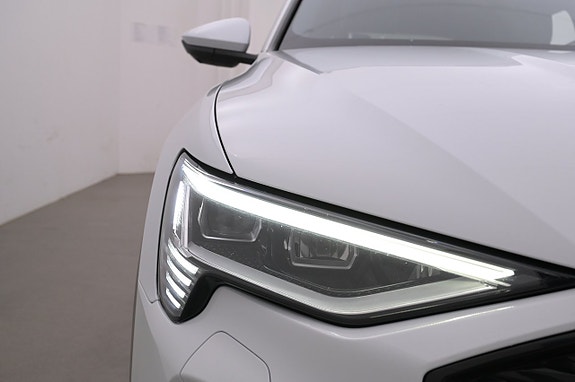 Audi e-tron 26 of 27