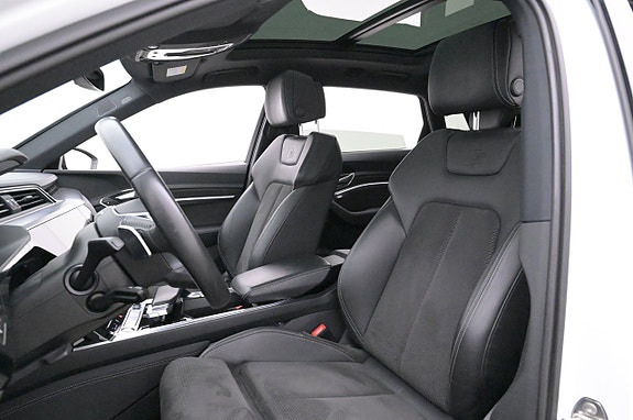 Audi e-tron 10 of 27