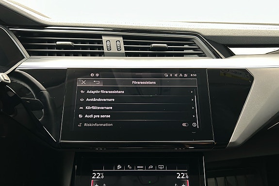 Audi e-tron 25 of 30