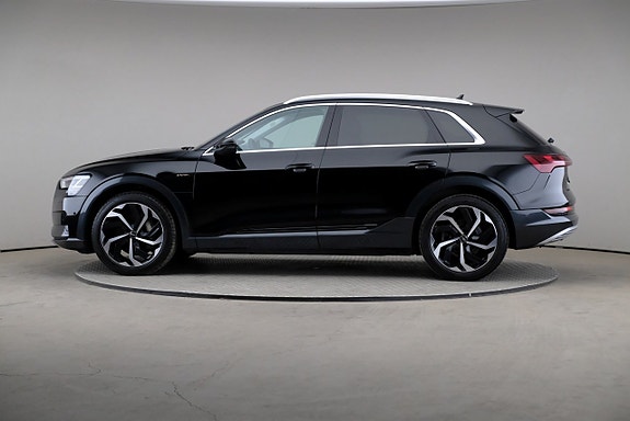 Audi e-tron 4 of 5
