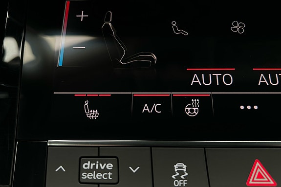 Audi e-tron 22 of 30