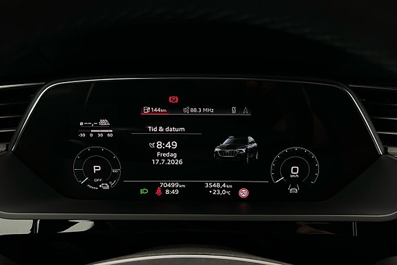 Audi e-tron 7 of 30