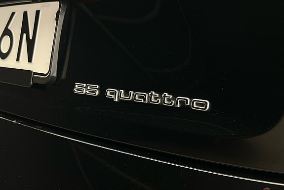 Audi e-tron 30 of 30