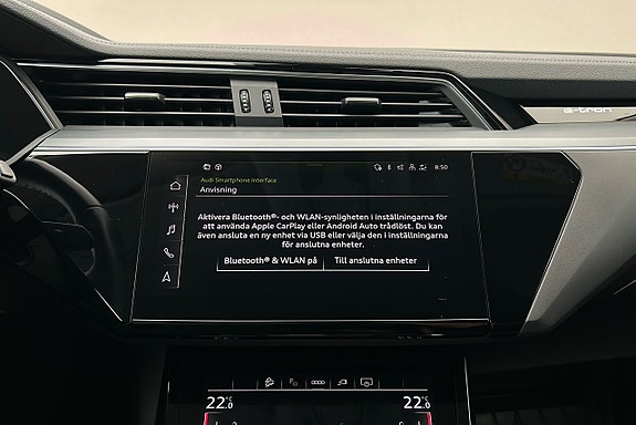 Audi e-tron 28 of 30