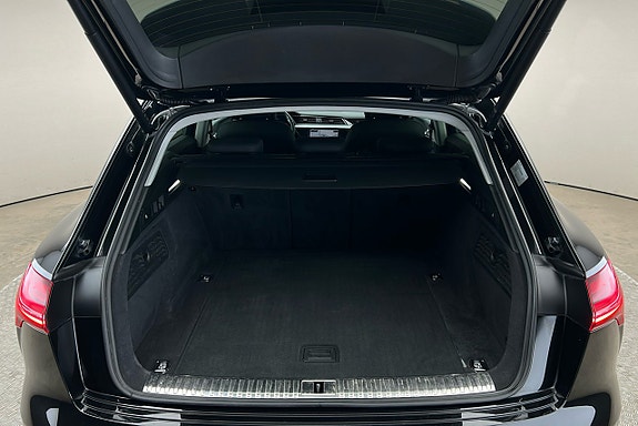 Audi e-tron 14 of 30