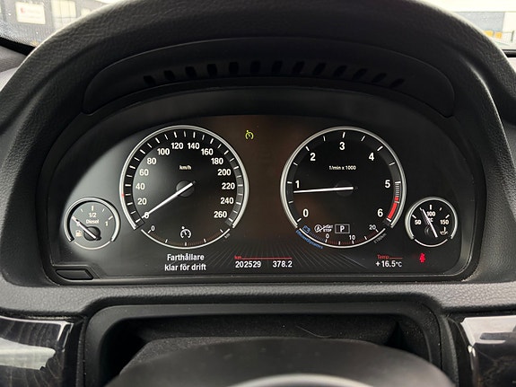 BMW 520d 30 of 30
