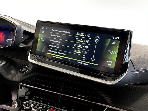 Peugeot 2008 10 of 17