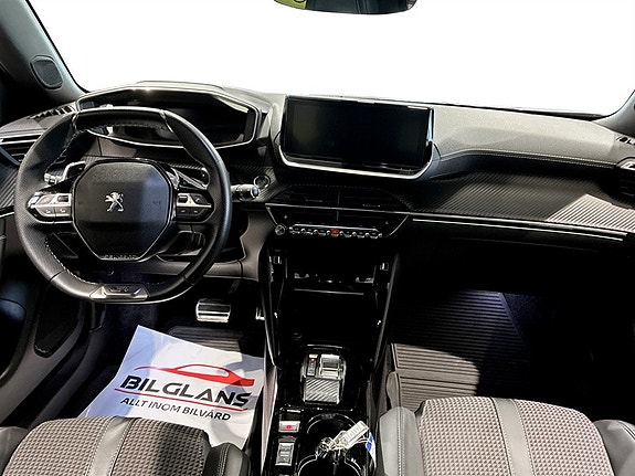 Peugeot 2008 6 of 17