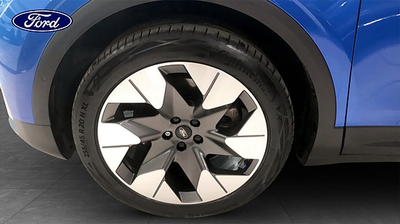 Ford Explorer 9 of 9