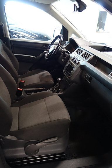Volkswagen Caddy 6 of 6