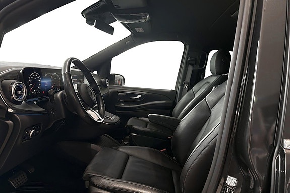 Mercedes-Benz V300 d 8 of 15