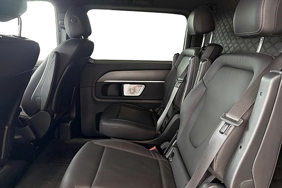 Mercedes-Benz V300 d 10 of 15