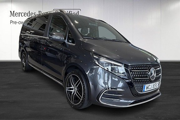 Mercedes-Benz V300 d 2 of 15