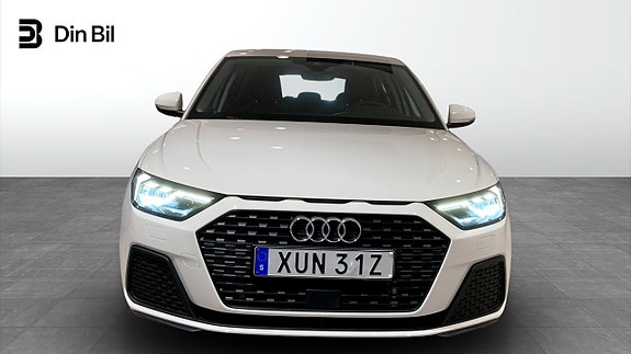 Audi A1 4 of 5