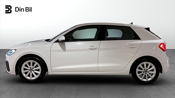 Audi A1 2 of 5