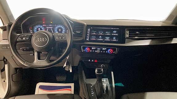 Audi A1 10 of 12