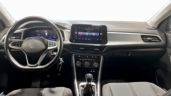 Volkswagen T-Roc 10 of 20