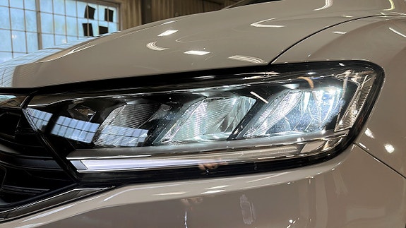 Volkswagen T-Roc 14 of 20