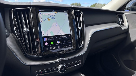 Volvo XC60 4 of 5
