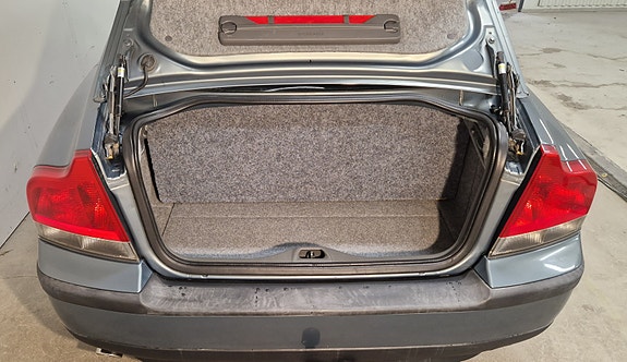 Volvo S60 9 of 13