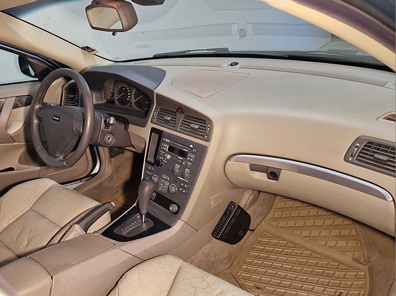 Volvo S60 8 of 13