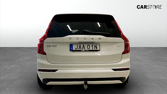 Volvo XC90 7 of 23