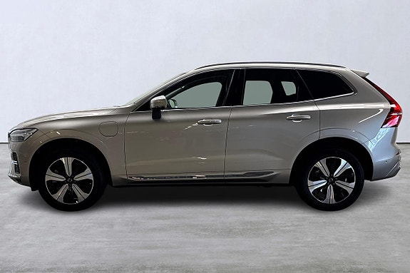 Volvo XC60 2 of 5