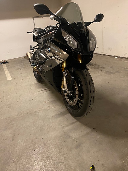 BMW S1000rr 2 of 5