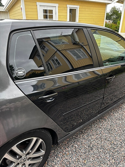 Volkswagen Golf V 4 of 5