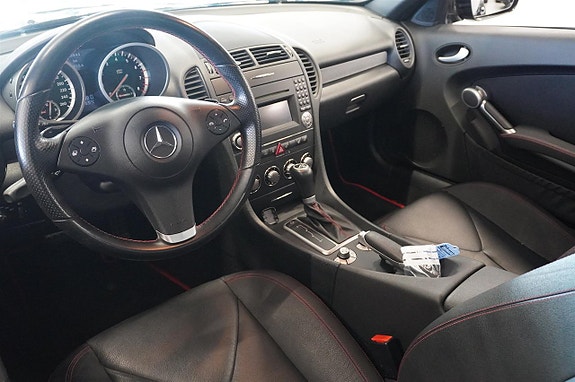 Mercedes-Benz SLK200 2 of 5