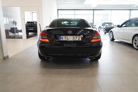 Mercedes-Benz SLK200 5 of 5