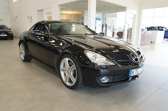 Mercedes-Benz SLK200 7 of 16