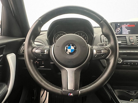 BMW 116i 13 of 30