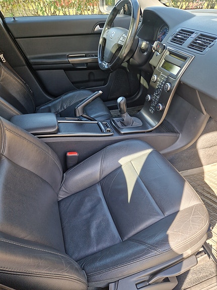 Volvo V50 6 of 9