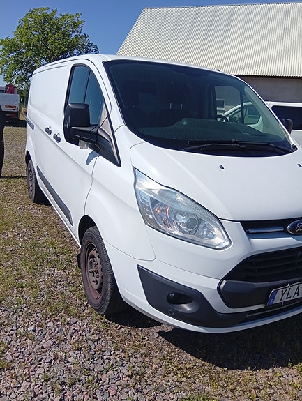 Ford Transit Custom 2 of 5