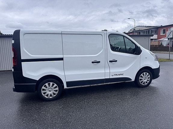 Renault Trafic 4 of 5