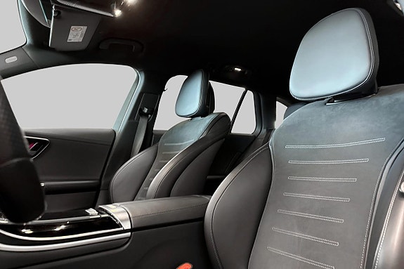 Mercedes-Benz C300 10 of 20