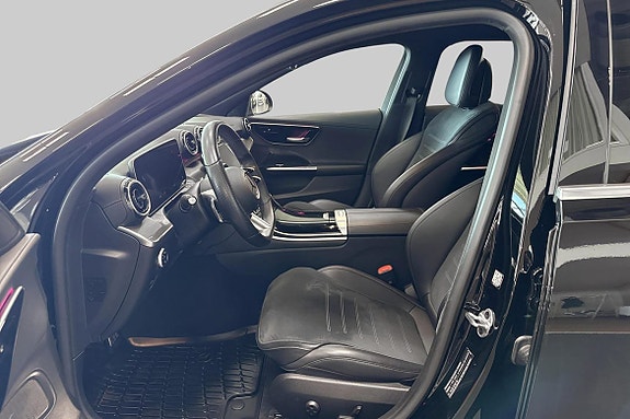 Mercedes-Benz C300 9 of 20